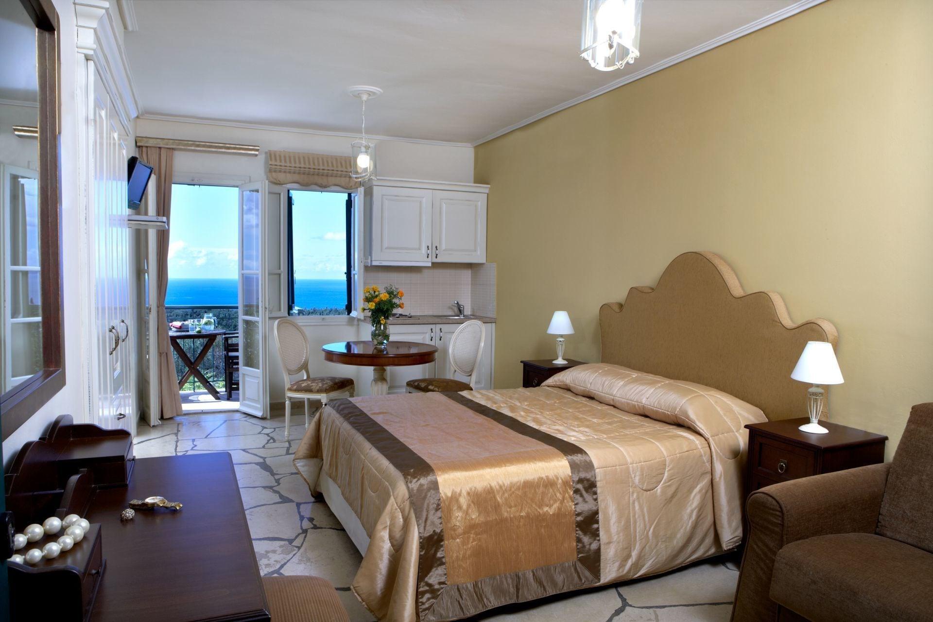 Dafnoudi Hotel Apartments Antipata  Extérieur photo