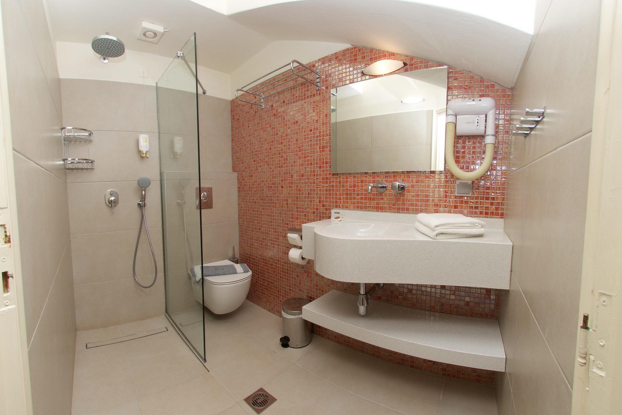 Dafnoudi Hotel Apartments Antipata  Extérieur photo